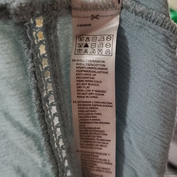 XXl- Boho Vintage Style Flowy Lace Top with button down back- Mint Blue - Picture 11 of 12